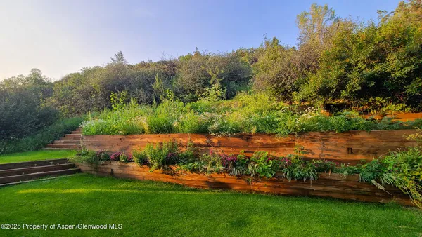 $680,000 | 137 Ridge Trail, Aspen, CO 81611