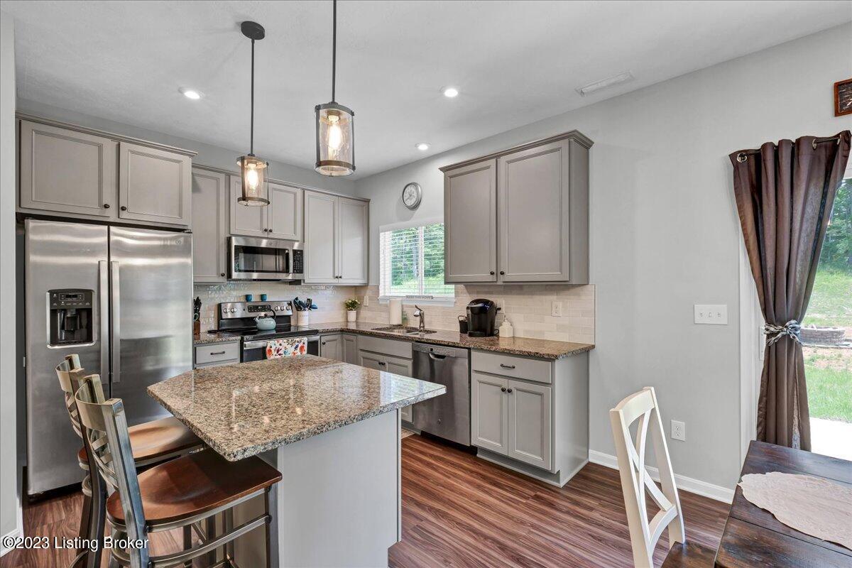 223 Blue Ridge Circle Mount Washington, KY 40047 - Photo 12 of 38 18-223 Blue Ridge Cir-117