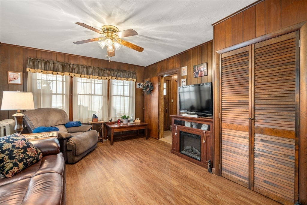 22 Elm Street Methuen, MA 01844 - Photo 16 of 32