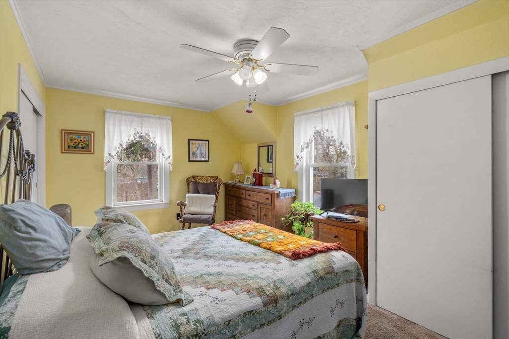 22 Elm Street Methuen, MA 01844 - Photo 19 of 32