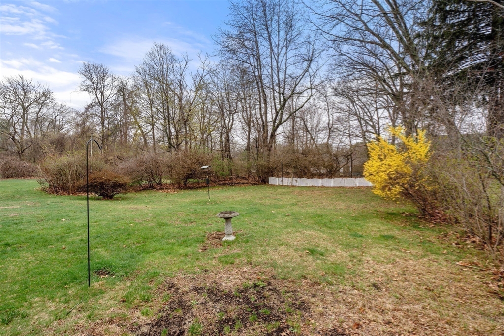 22 Elm Street Methuen, MA 01844 - Photo 30 of 32