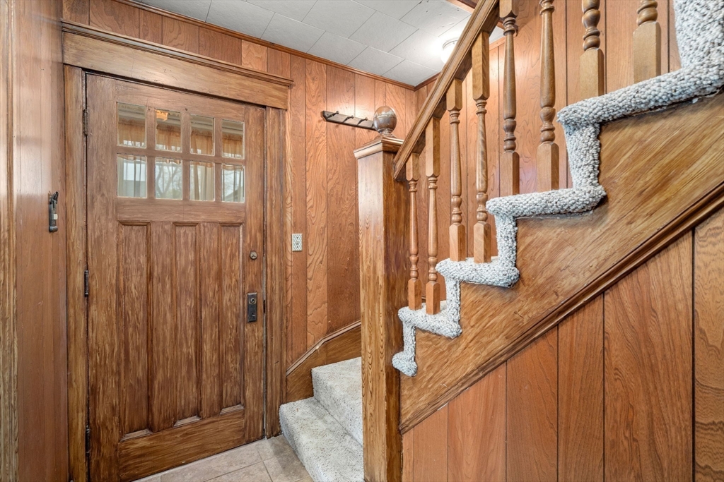 22 Elm Street Methuen, MA 01844 - Photo 6 of 32