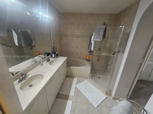 $3,800 | 5483 Northwest 112th Place, Unit 5483, Doral, FL 33178