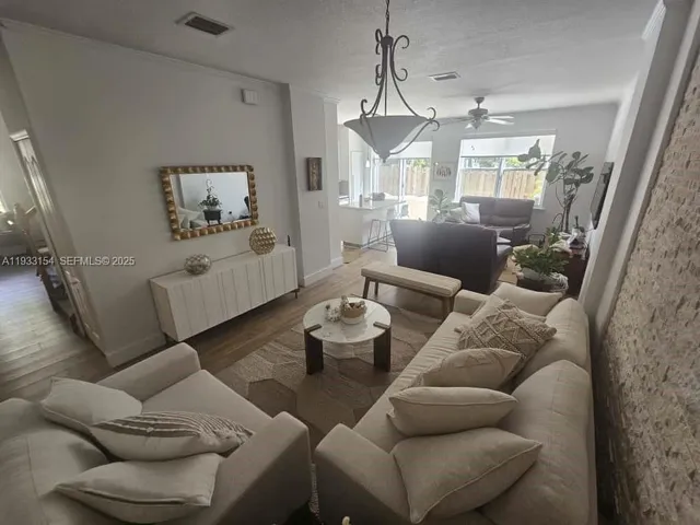 $3,800 | 5483 Northwest 112th Place, Unit 5483, Doral, FL 33178