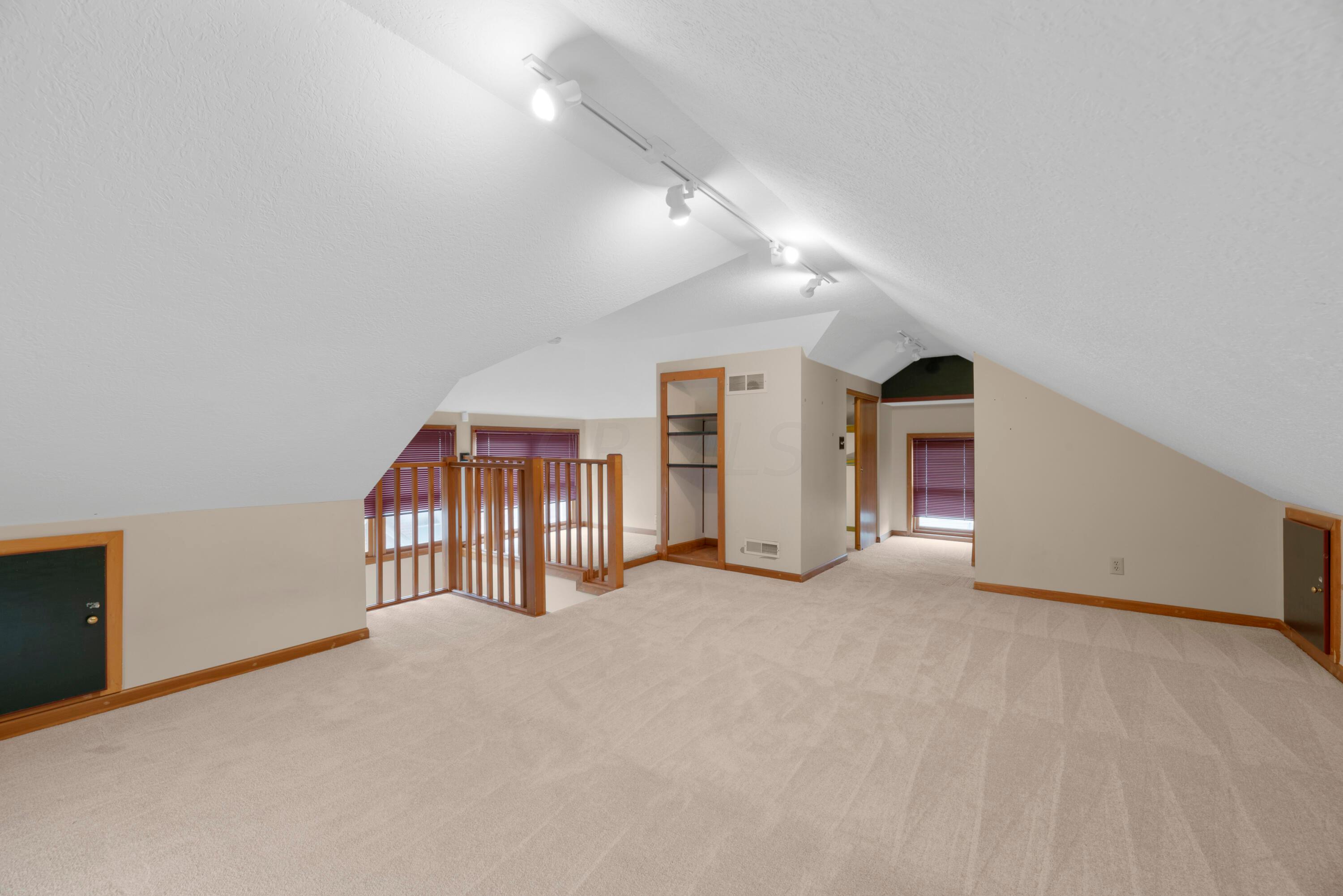 75 Brevoort Road Columbus, OH 43214 - Photo 34 of 50 MAR_4940