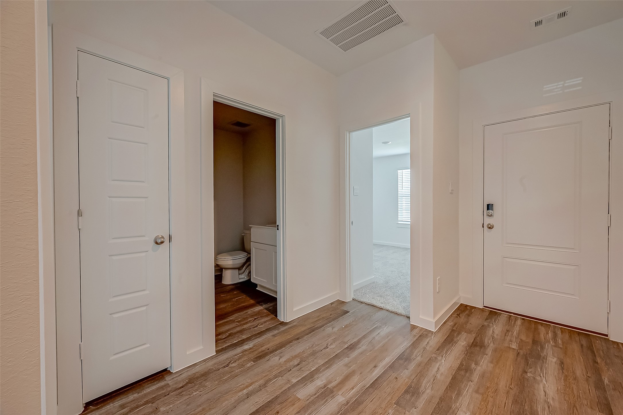 1018 Fringed Bluestar Drive Rosharon, TX 77583 - Photo 8 of 47