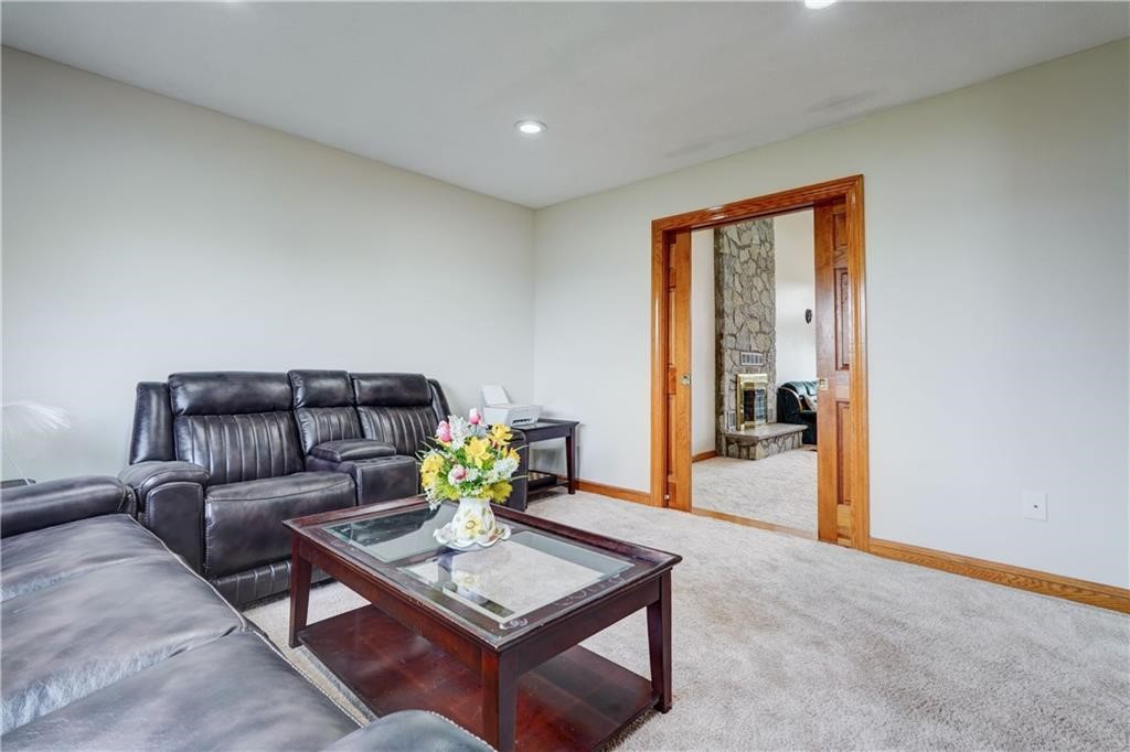 289 Island Cottage Road Greece, NY 14612 - Photo 5 of 36 Gallery Image 5