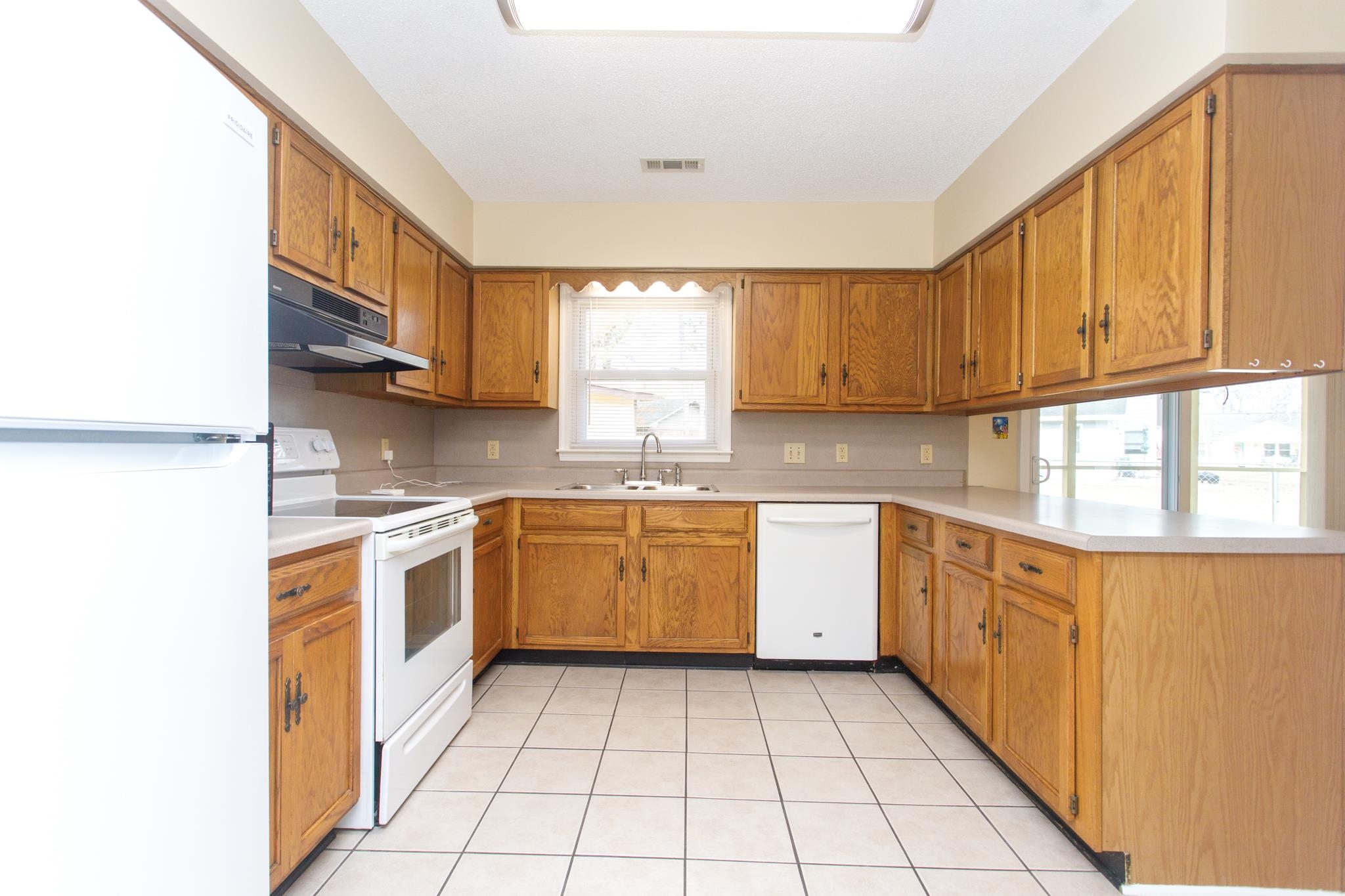 407 Meadowbrook Drive Myrtle Beach, SC 29588 - Photo 11 of 33