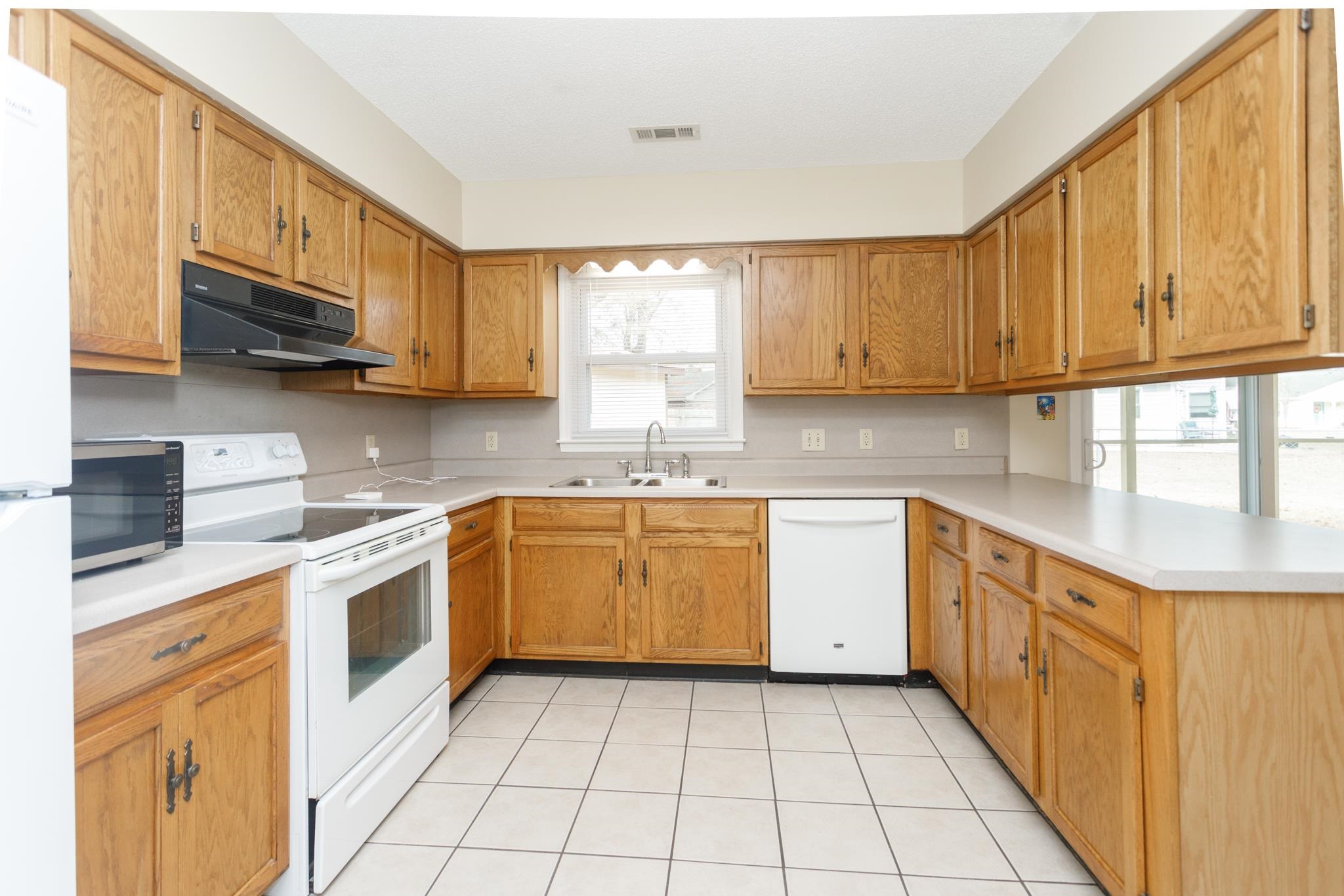 407 Meadowbrook Drive Myrtle Beach, SC 29588 - Photo 12 of 33