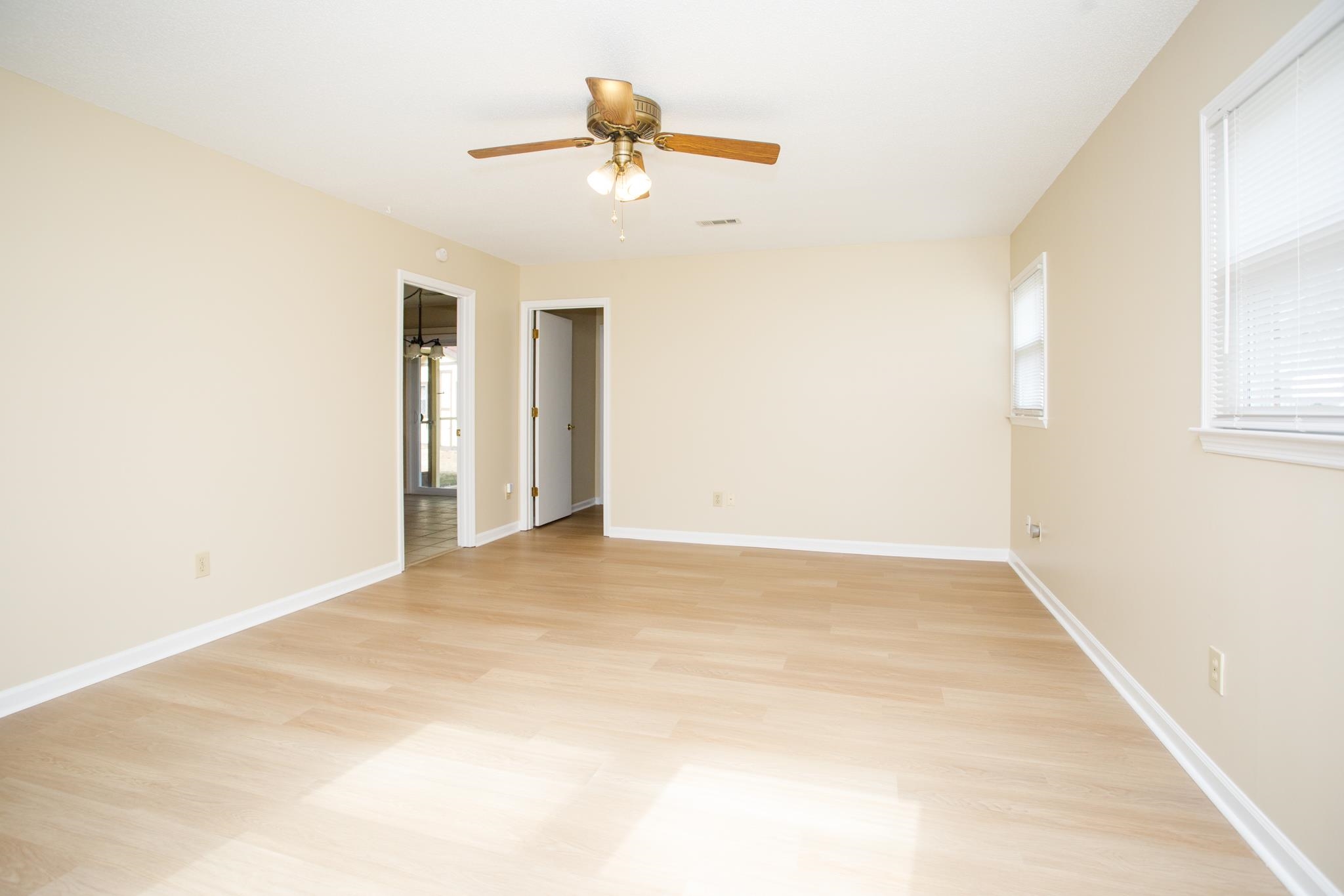 407 Meadowbrook Drive Myrtle Beach, SC 29588 - Photo 9 of 33