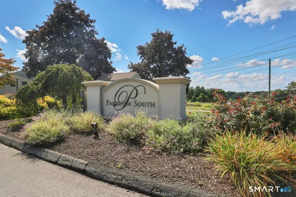 $335,000 | 506 Summer Hill Drive, Unit 506, South Windsor, CT 06074