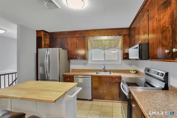 $335,000 | 506 Summer Hill Drive, Unit 506, South Windsor, CT 06074