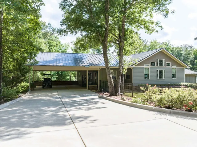 $1,950,000 | 695 Boat Club Road, Hamilton, GA 31811