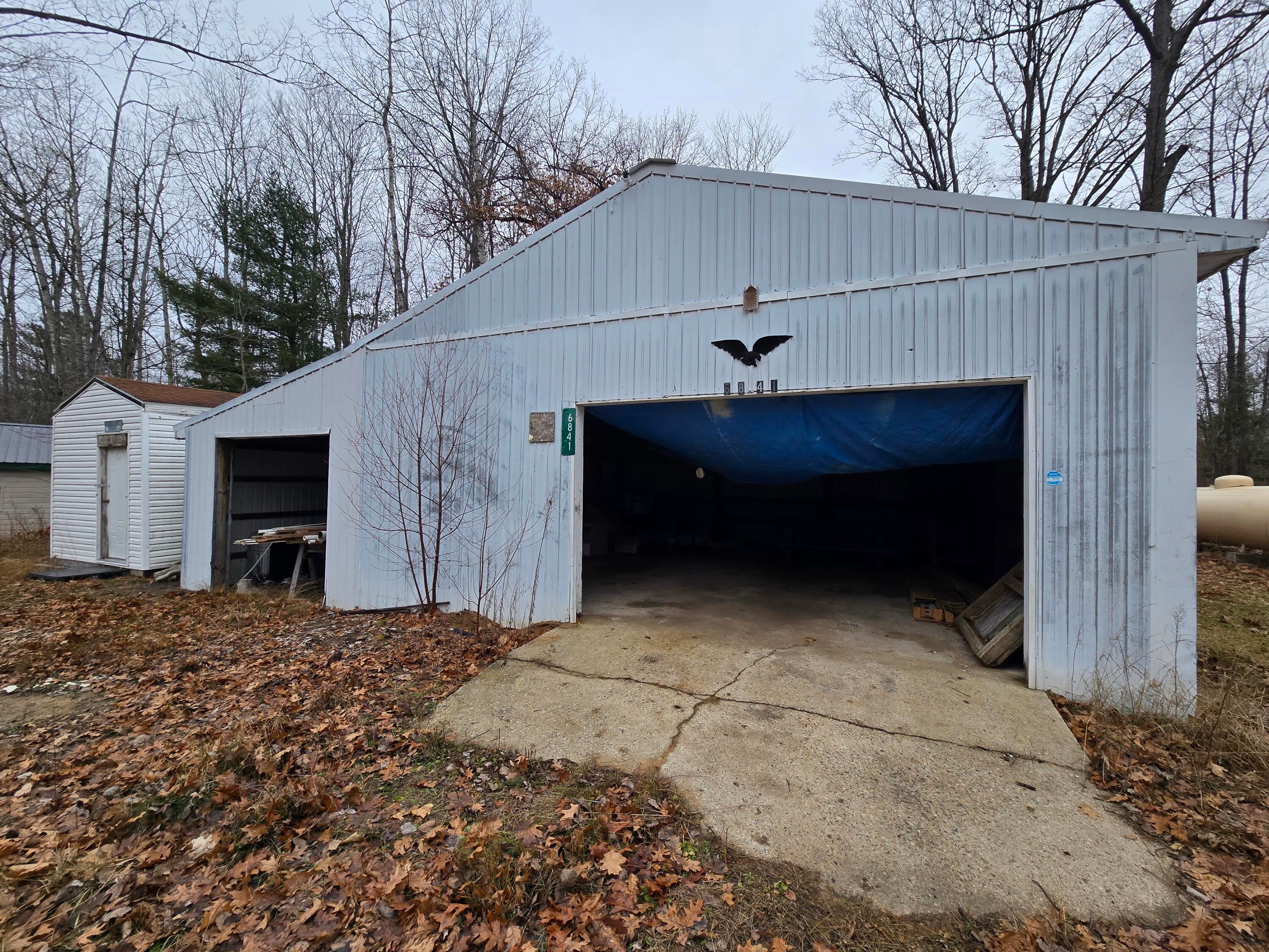 6841 East Gladwin Road Harrison, MI 48625 - Photo 20 of 27 Gallery Image 20