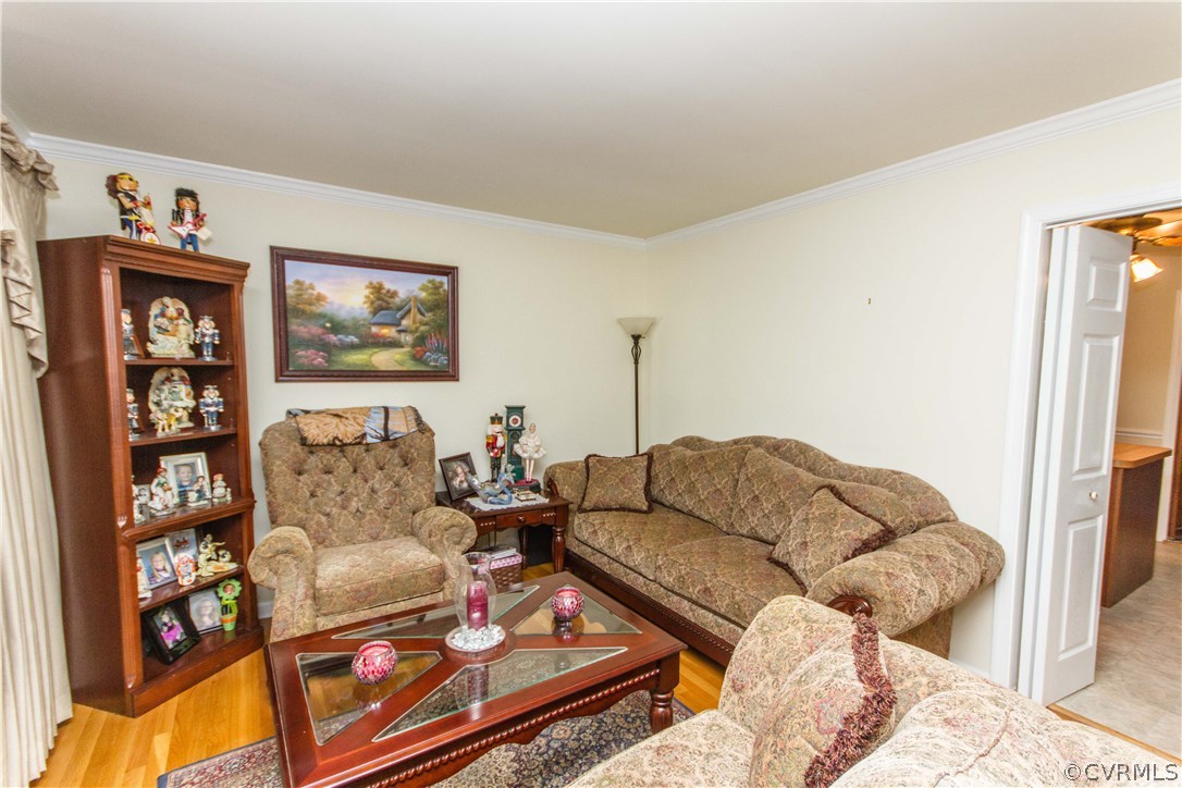9513 Krause Road Chesterfield, VA 23832 - Photo 4 of 41 Formal Living Room
