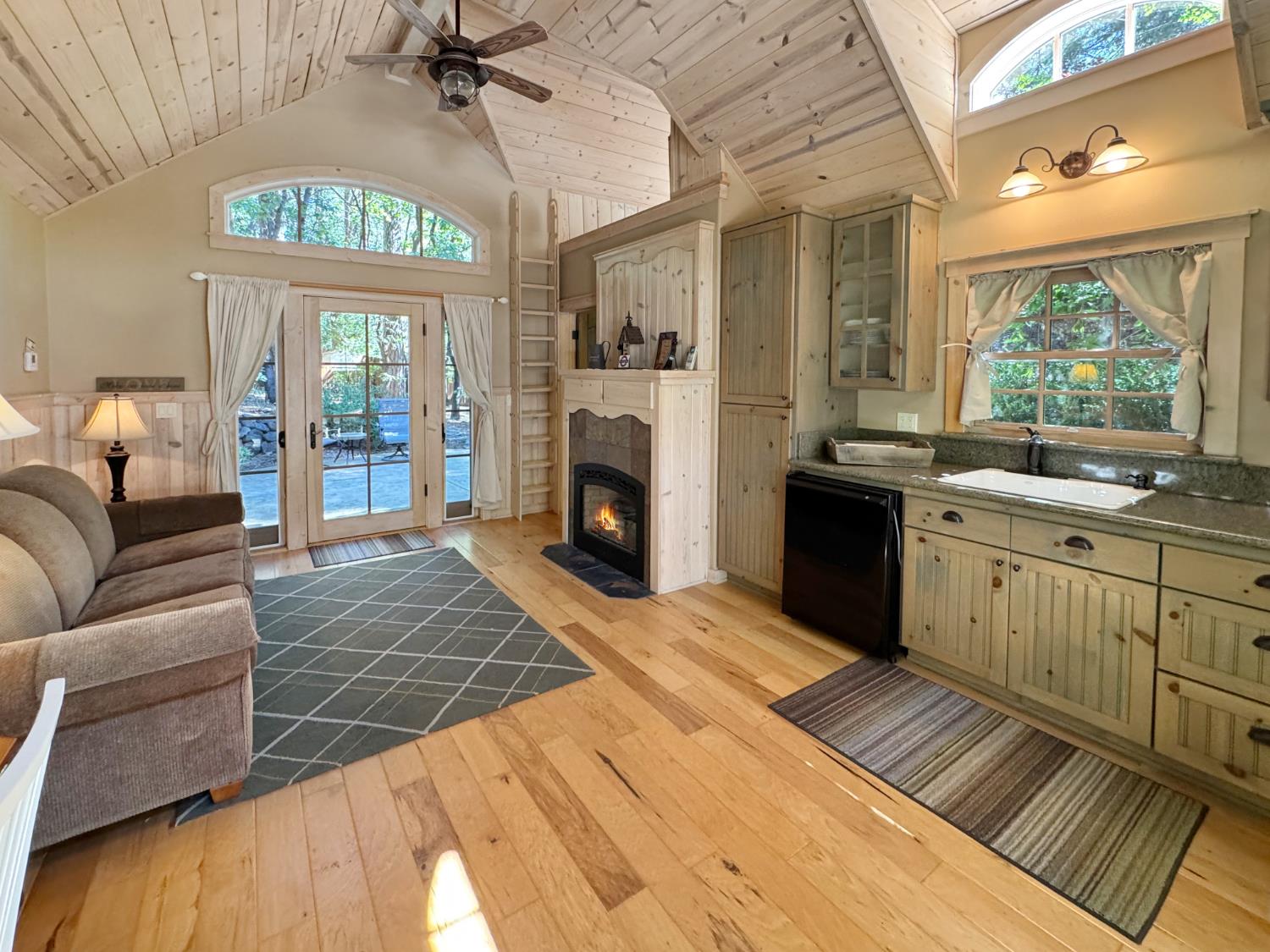 13614 Wheeler Acres Road Grass Valley, CA 95949 - Photo 29 of 55