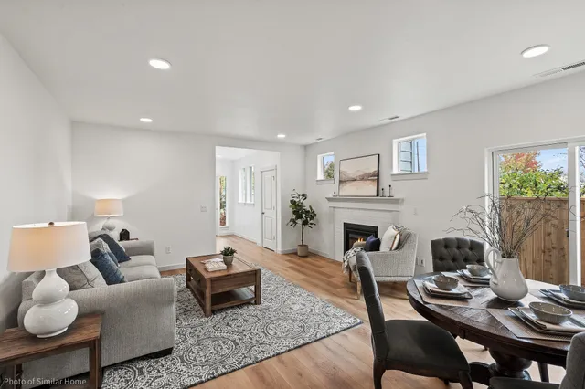 $404,990 | 415 North Viewmont Road, Unit 18/2 CANYON, Greenacres, WA 99016