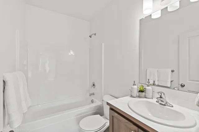 $404,990 | 415 North Viewmont Road, Unit 18/2 CANYON, Greenacres, WA 99016