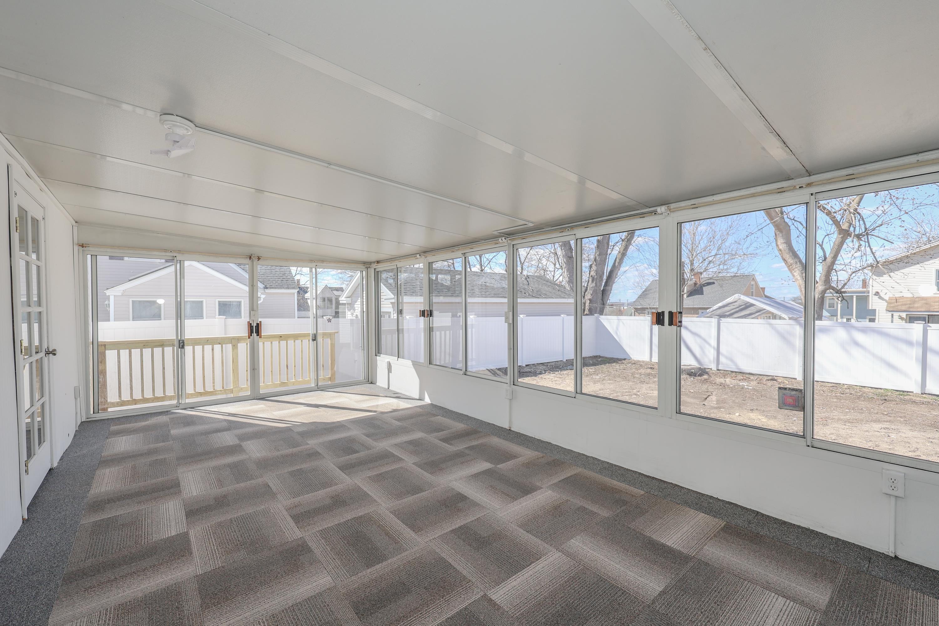 740 Howe Street Manchester, NH 03103 - Photo 22 of 38