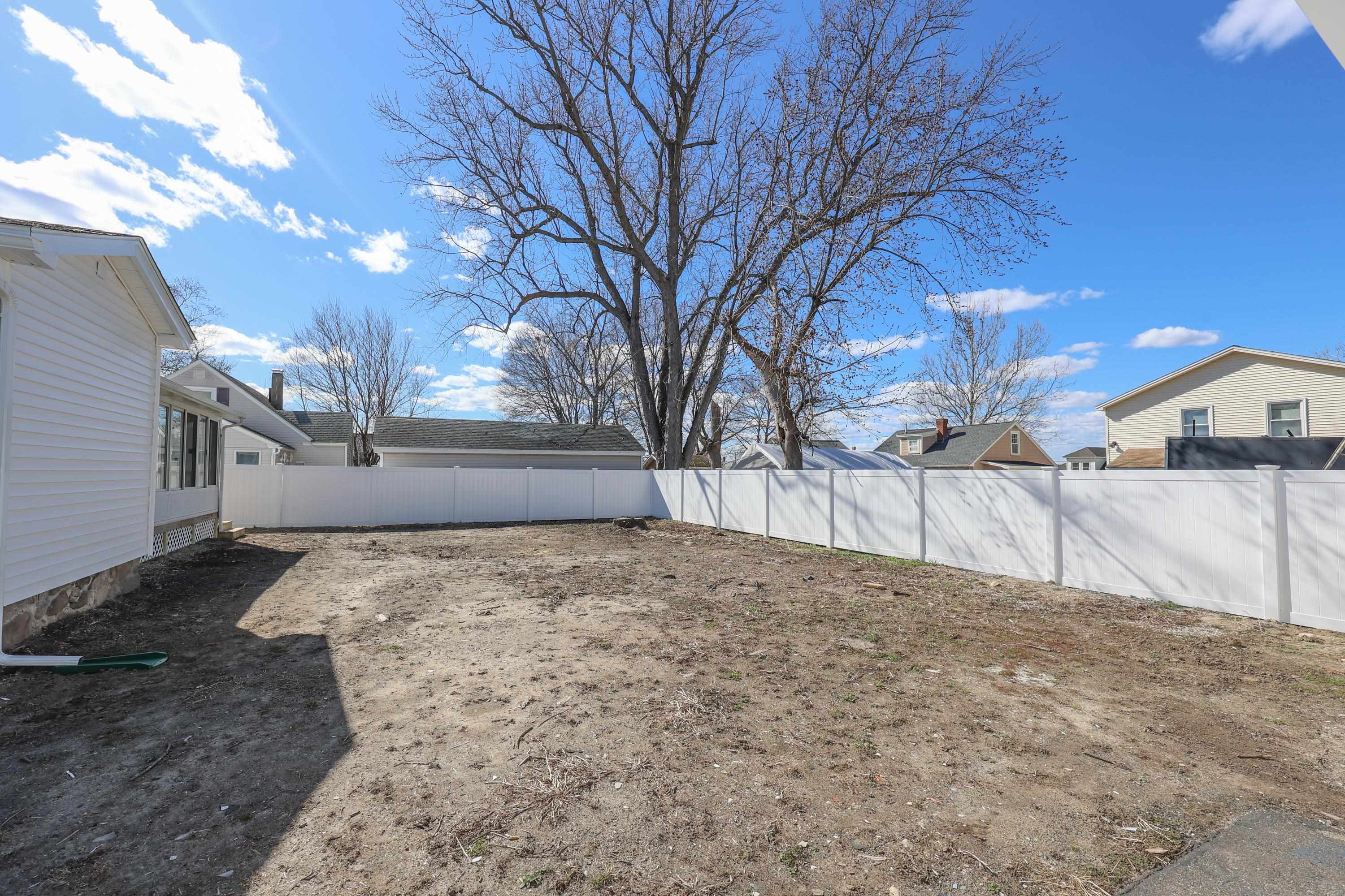 740 Howe Street Manchester, NH 03103 - Photo 25 of 38