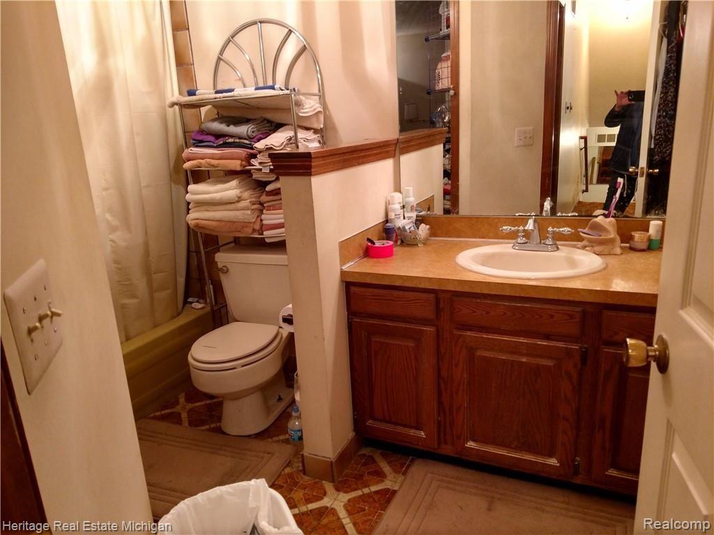 6255 Spaulding Road Howell, MI 48855 - Photo 15 of 17 IMG_20181119_172350776_HDR.jpg