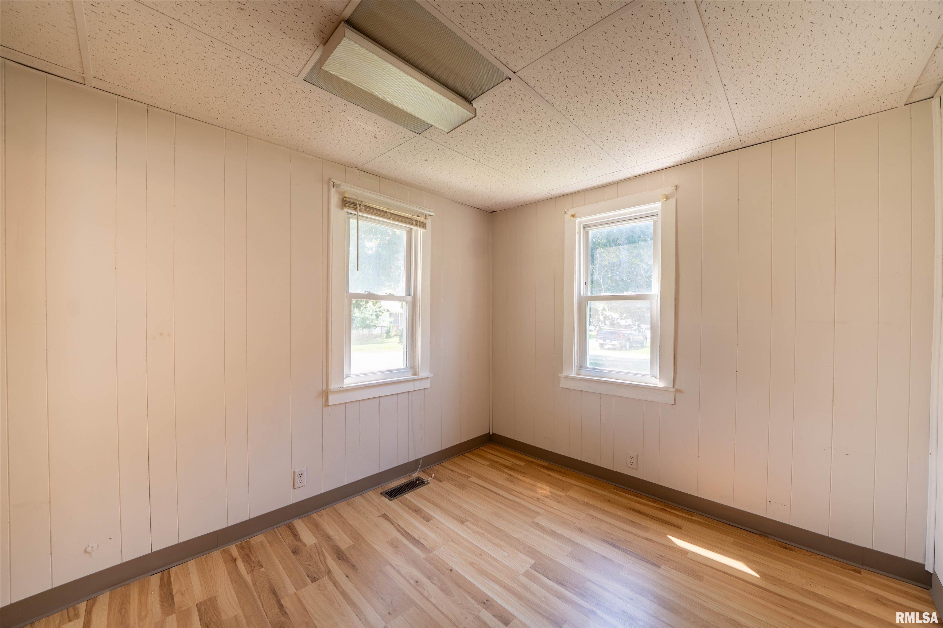 116 South 8th Avenue Canton, IL 61520 - Photo 20 of 26