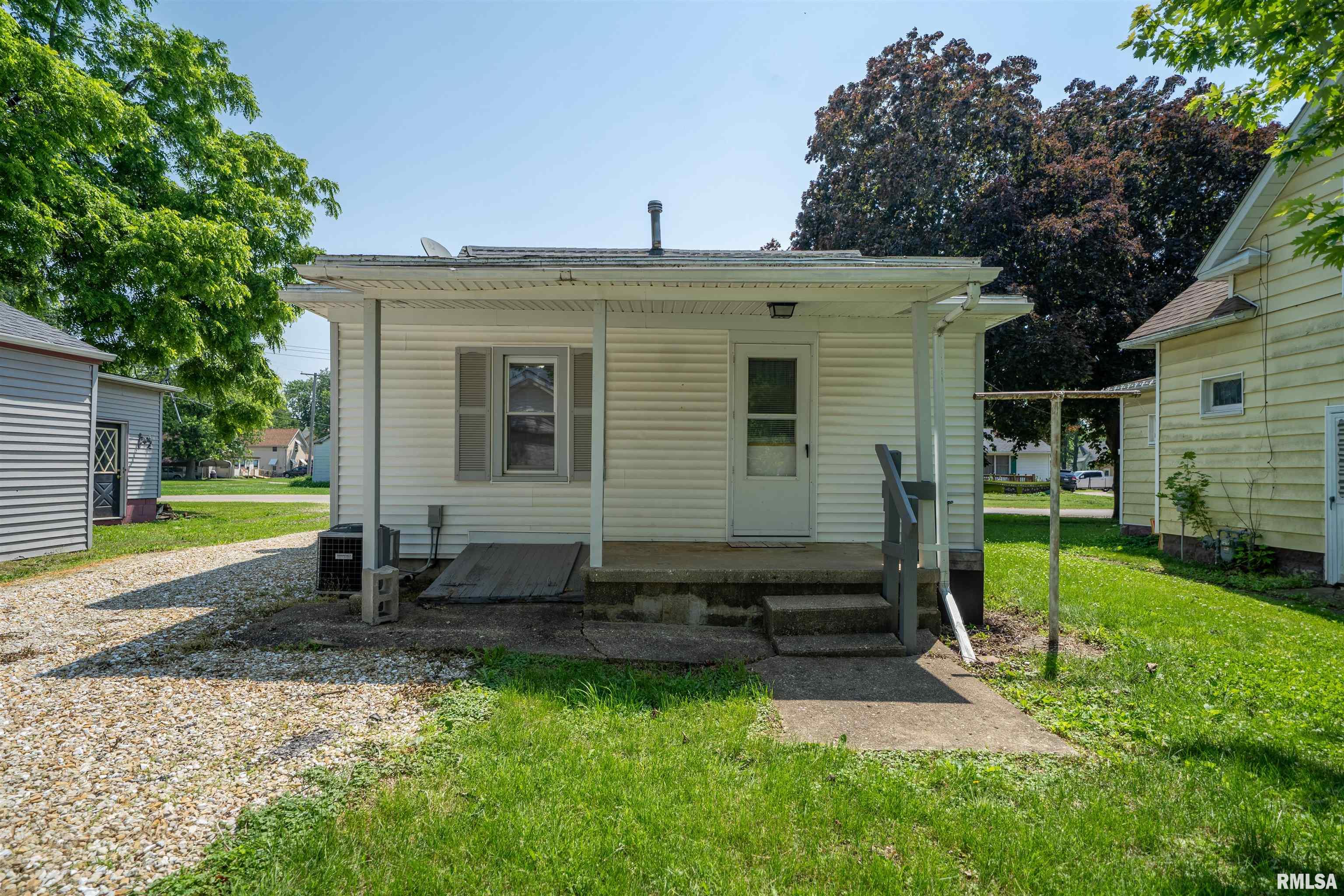 116 South 8th Avenue Canton, IL 61520 - Photo 23 of 26