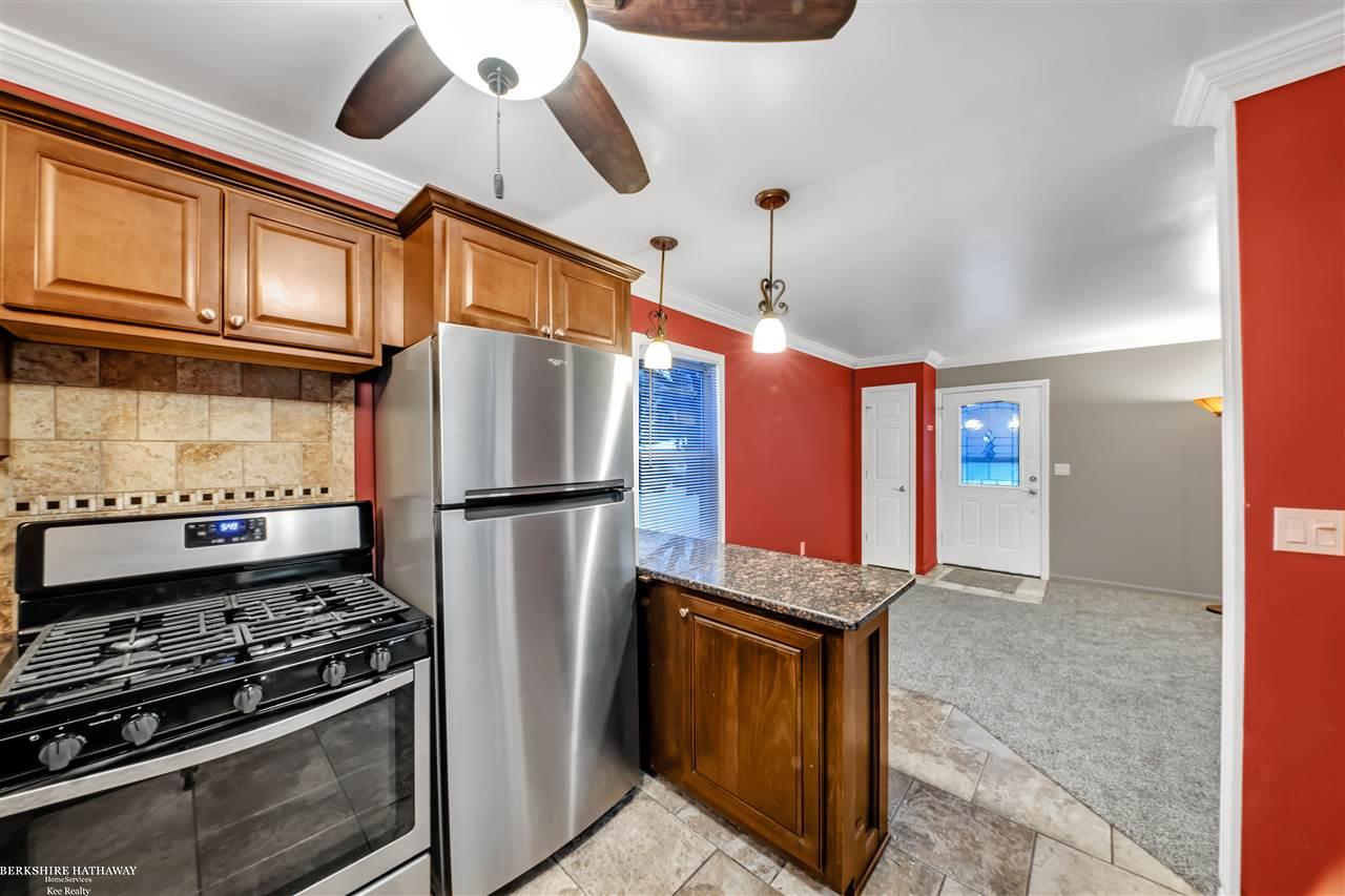 322 East Thirteen Mile Road Royal Oak, MI 48073 - Photo 6 of 16