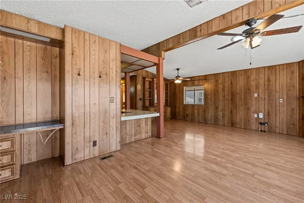 $204,900 | 203 Trailzend Avenue, Overton, NV 89040