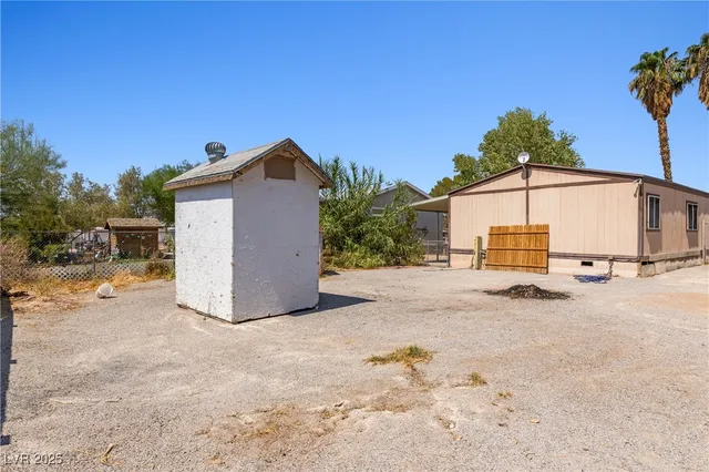 $215,000 | 203 Trailzend Avenue, Overton, NV 89040