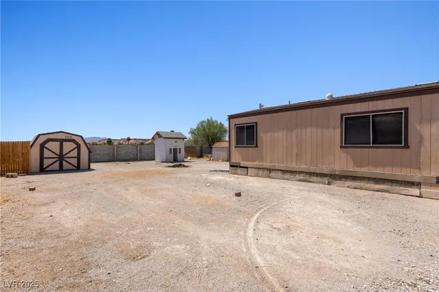$215,000 | 203 Trailzend Avenue, Overton, NV 89040