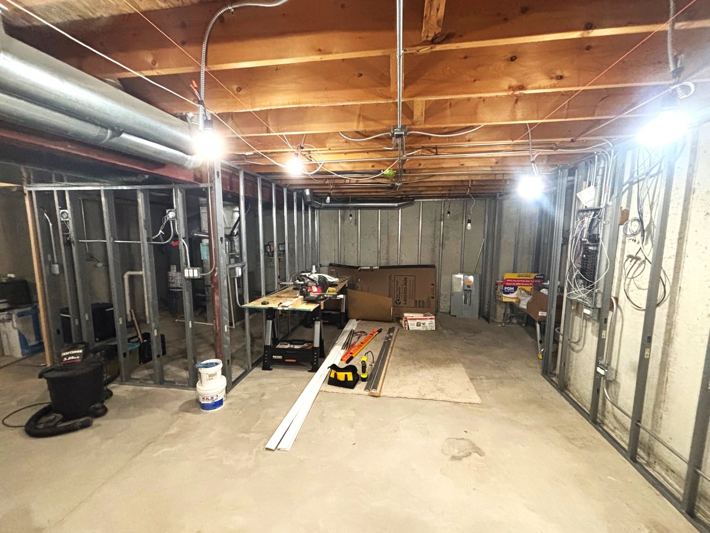 655 Chestnut Ridge Minooka, IL 60447 - Photo 17 of 21 a view of a room with gym equipment