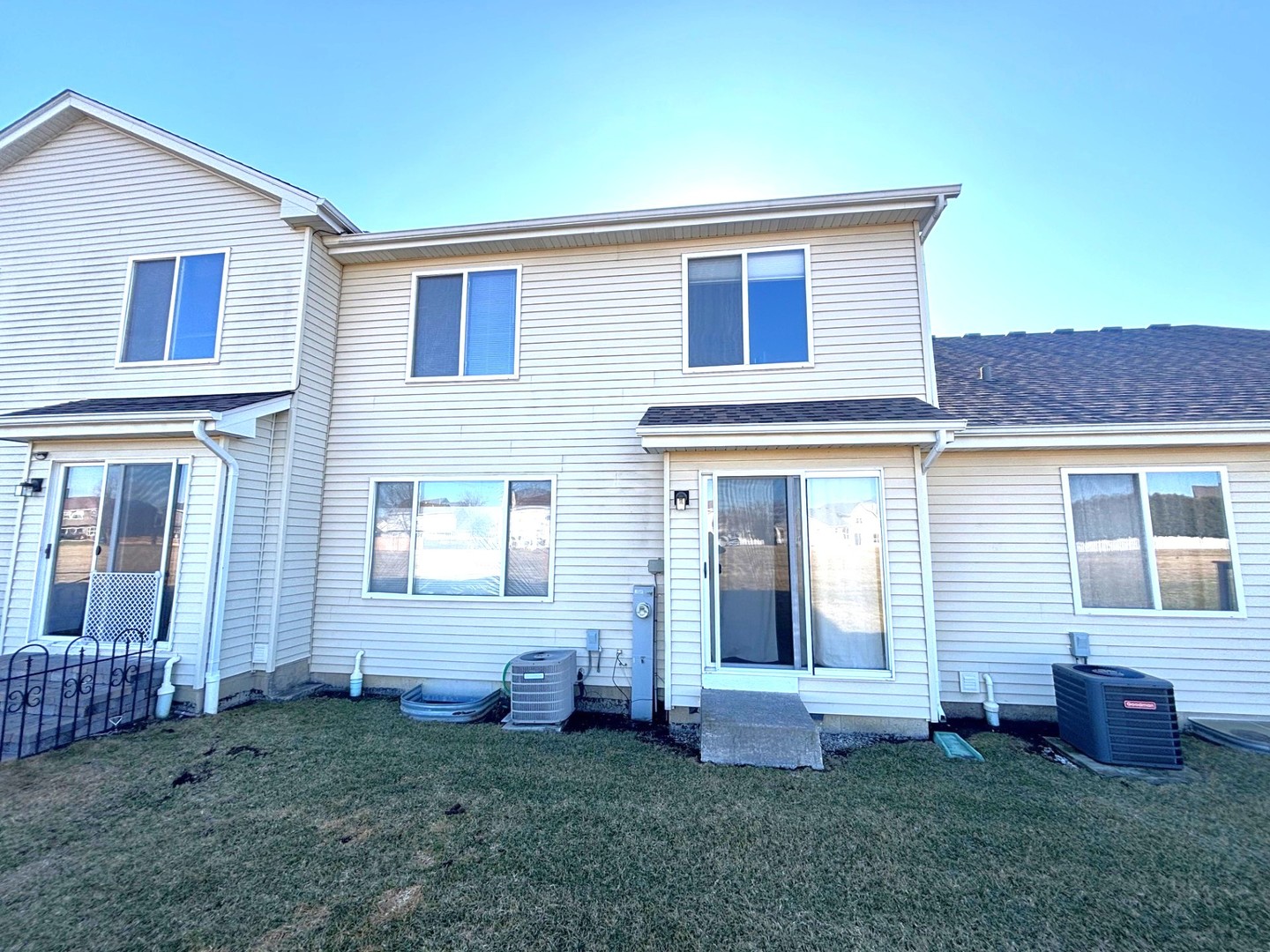 655 Chestnut Ridge Minooka, IL 60447 - Photo 19 of 21 a view of front of a house with a yard