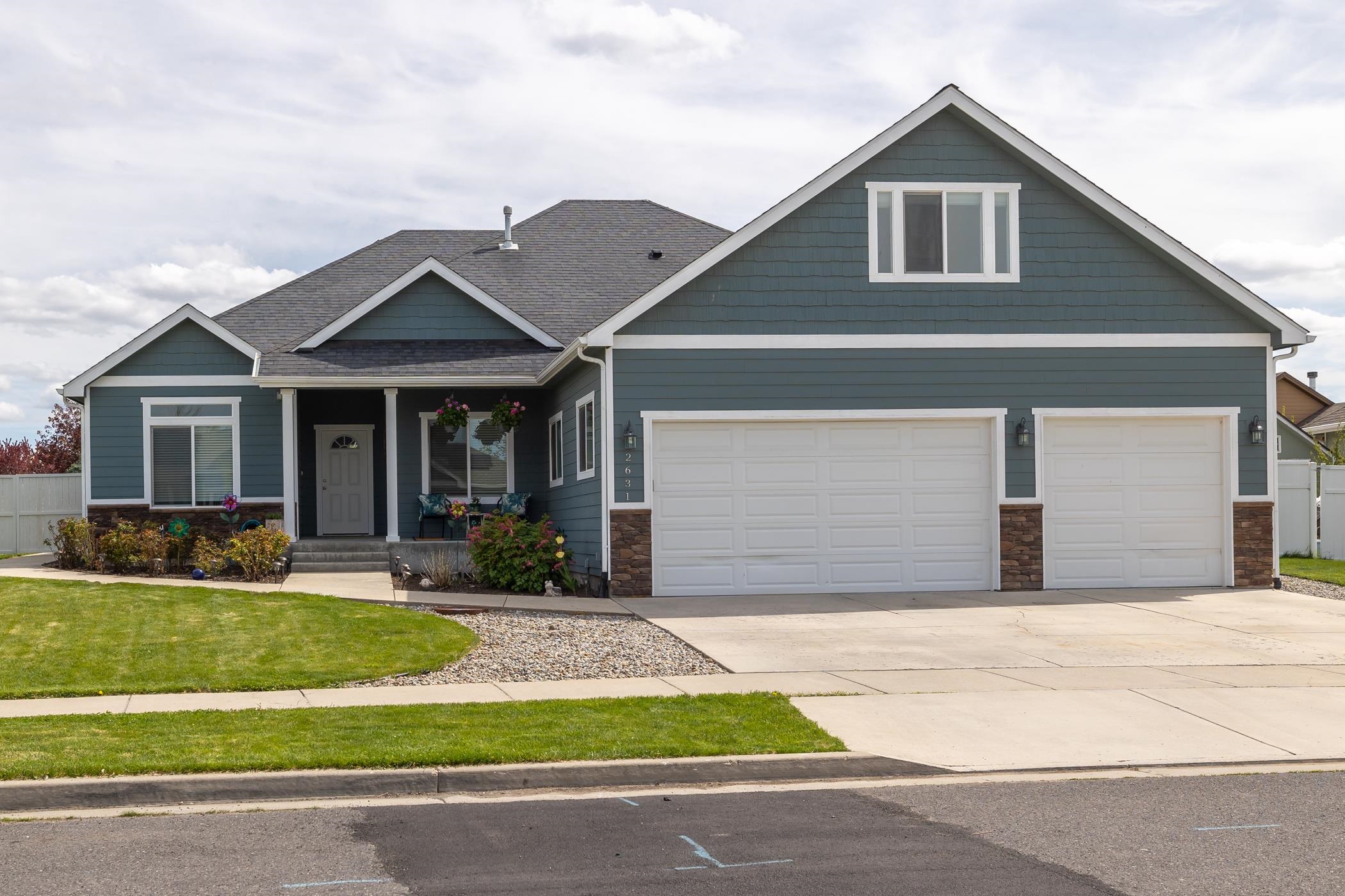 2631 West Westover Road Spokane, WA 99208 - Photo 1 of 33