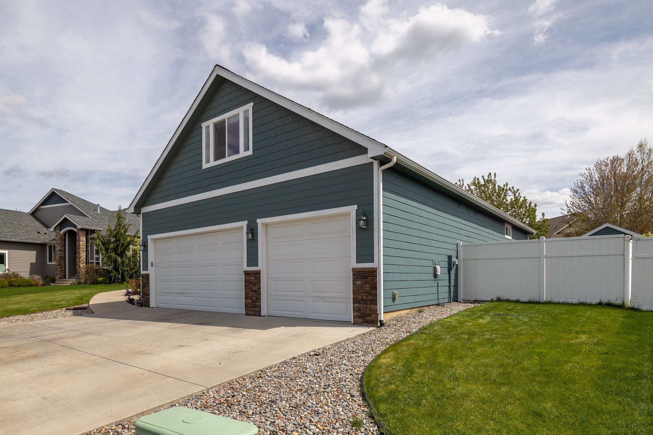 2631 West Westover Road Spokane, WA 99208 - Photo 3 of 33