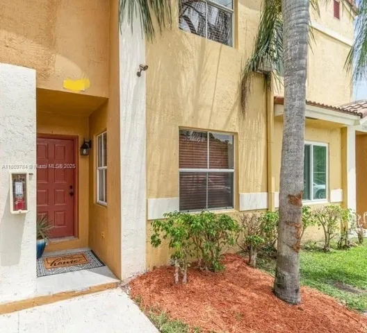 $2,100 | 3906 Northwest 90th Avenue, Unit 3906, Sunrise, FL 33351