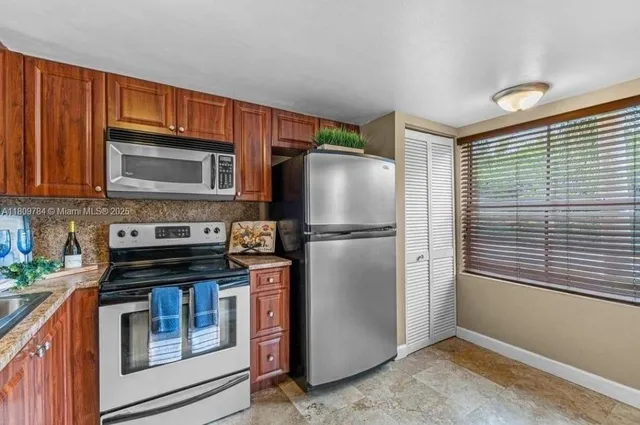 $2,100 | 3906 Northwest 90th Avenue, Unit 3906, Sunrise, FL 33351