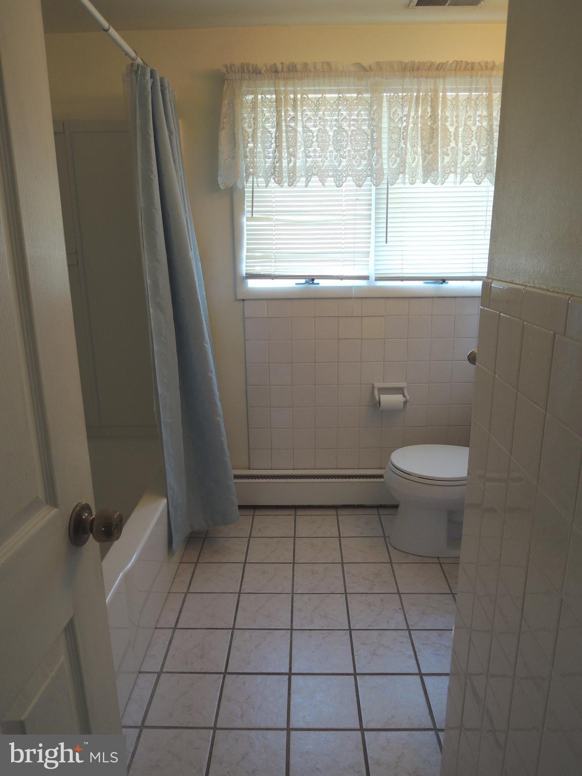 1520 Foster Road Warminster, PA 18974 - Photo 8 of 32 Ceramic Tiled Bathroom Floor, tub/shower combo