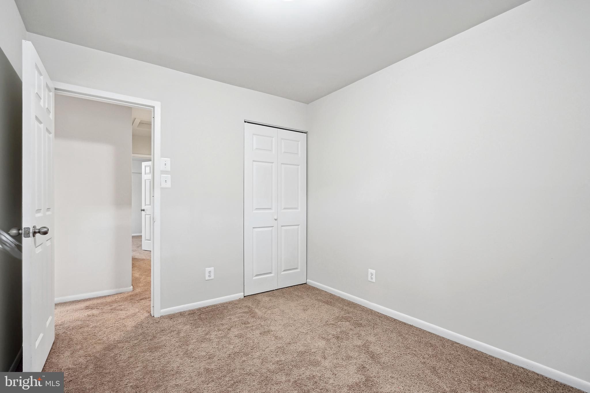 6349 Rockshire Street Alexandria, VA 22315 - Photo 20 of 37