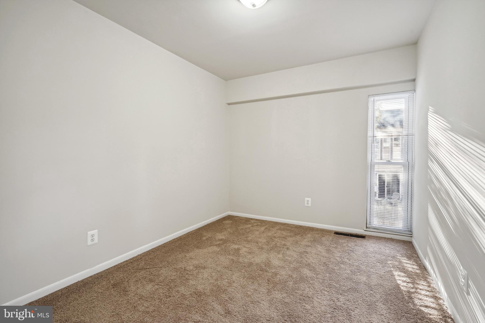 6349 Rockshire Street Alexandria, VA 22315 - Photo 21 of 37