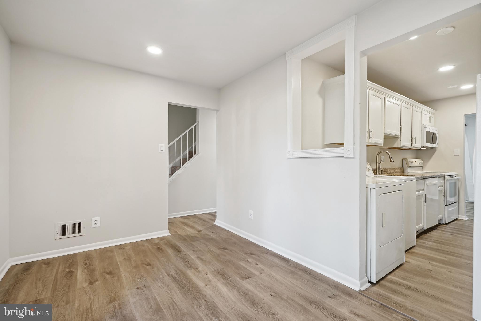 6349 Rockshire Street Alexandria, VA 22315 - Photo 8 of 37