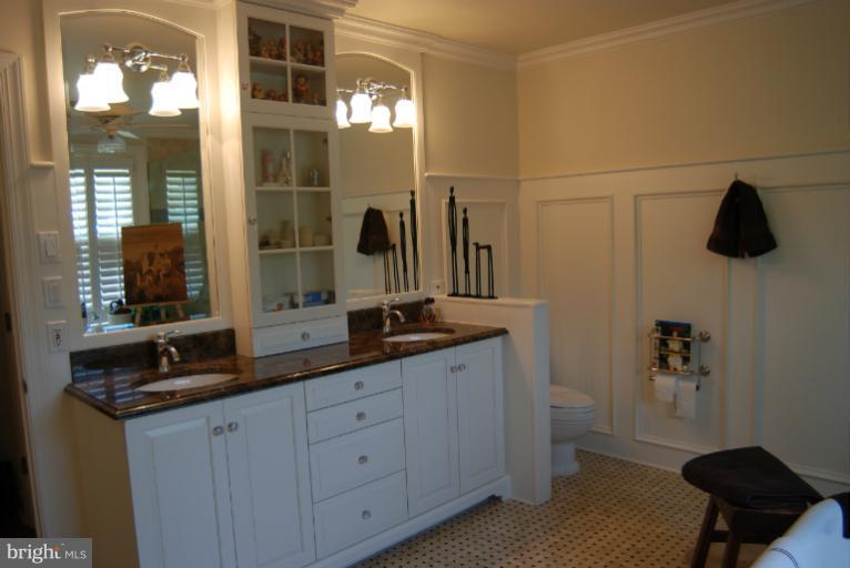 11090 Mt Victoria Road Newburg, MD 20664 - Photo 20 of 29 Bath (Master)