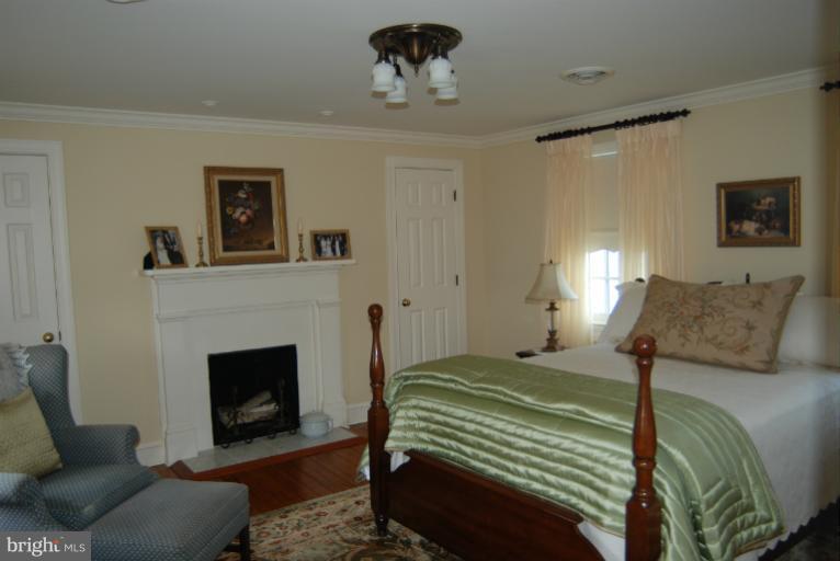 11090 Mt Victoria Road Newburg, MD 20664 - Photo 23 of 29 Bedroom