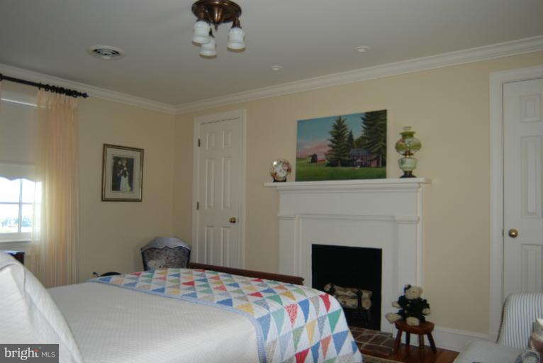 11090 Mt Victoria Road Newburg, MD 20664 - Photo 24 of 29 Bedroom