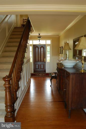 11090 Mt Victoria Road Newburg, MD 20664 - Photo 5 of 29 Interior (General)