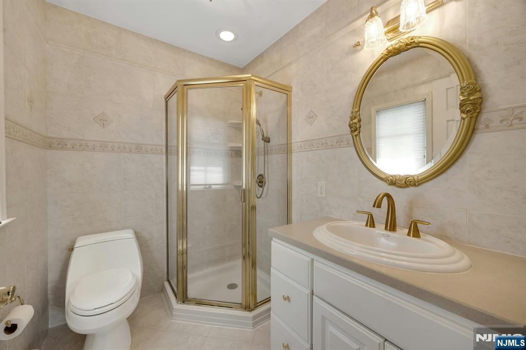 184 West Passaic Avenue Rutherford, NJ 07070 - Photo 15 of 30