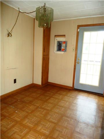 1090 Rogers Road Lewisburg, TN 37091 - Photo 9 of 14 Gallery Image 9