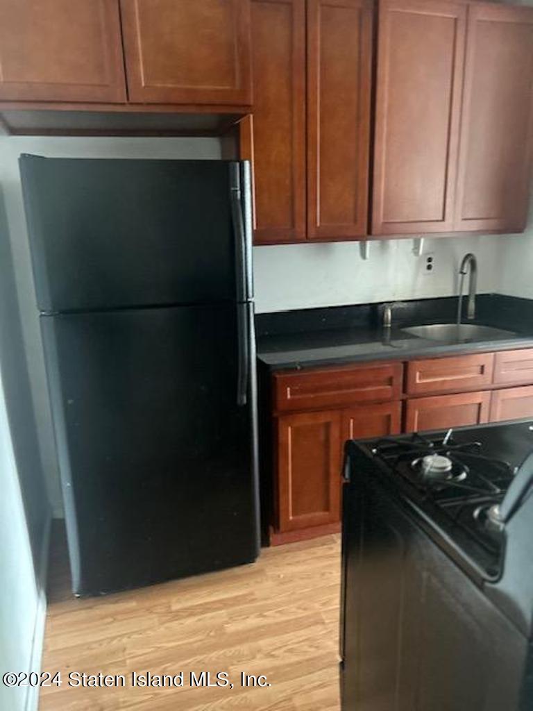 1000 Clove Road, Unit 3H Staten Island, NY 10301 - Photo 5 of 7 KIT