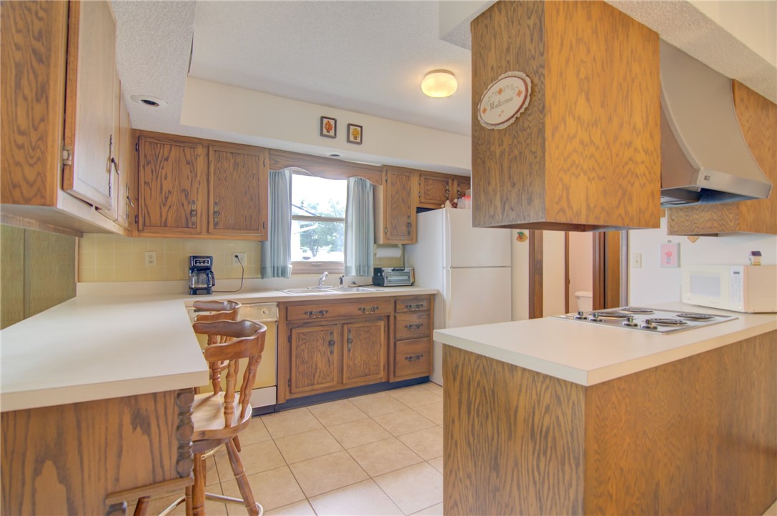 1490 South Lynnwood Drive Decatur, IL 62521 - Photo 10 of 38