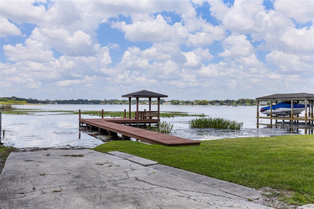 4312 Yorketowne Road Orlando, FL 32812 - Photo 32 of 38 Lake Lot with boat ramp